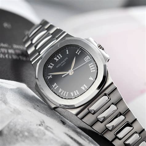 patek philippe nautilus roman numerals